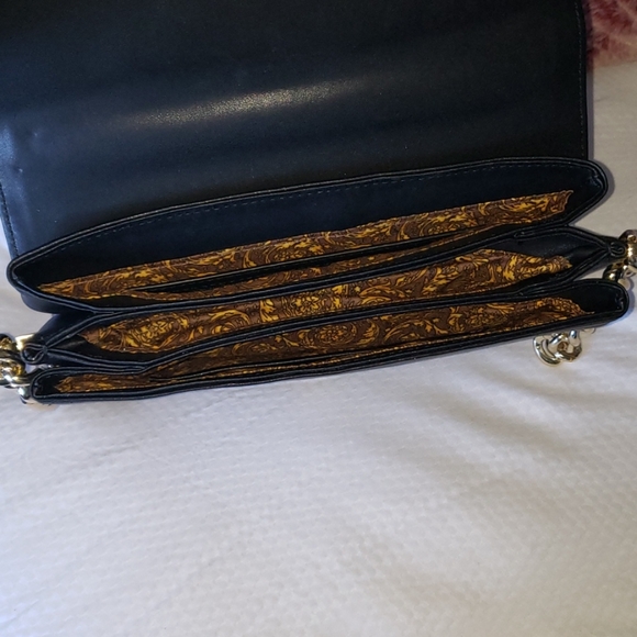 Designer Purse - Picture 7 of 7